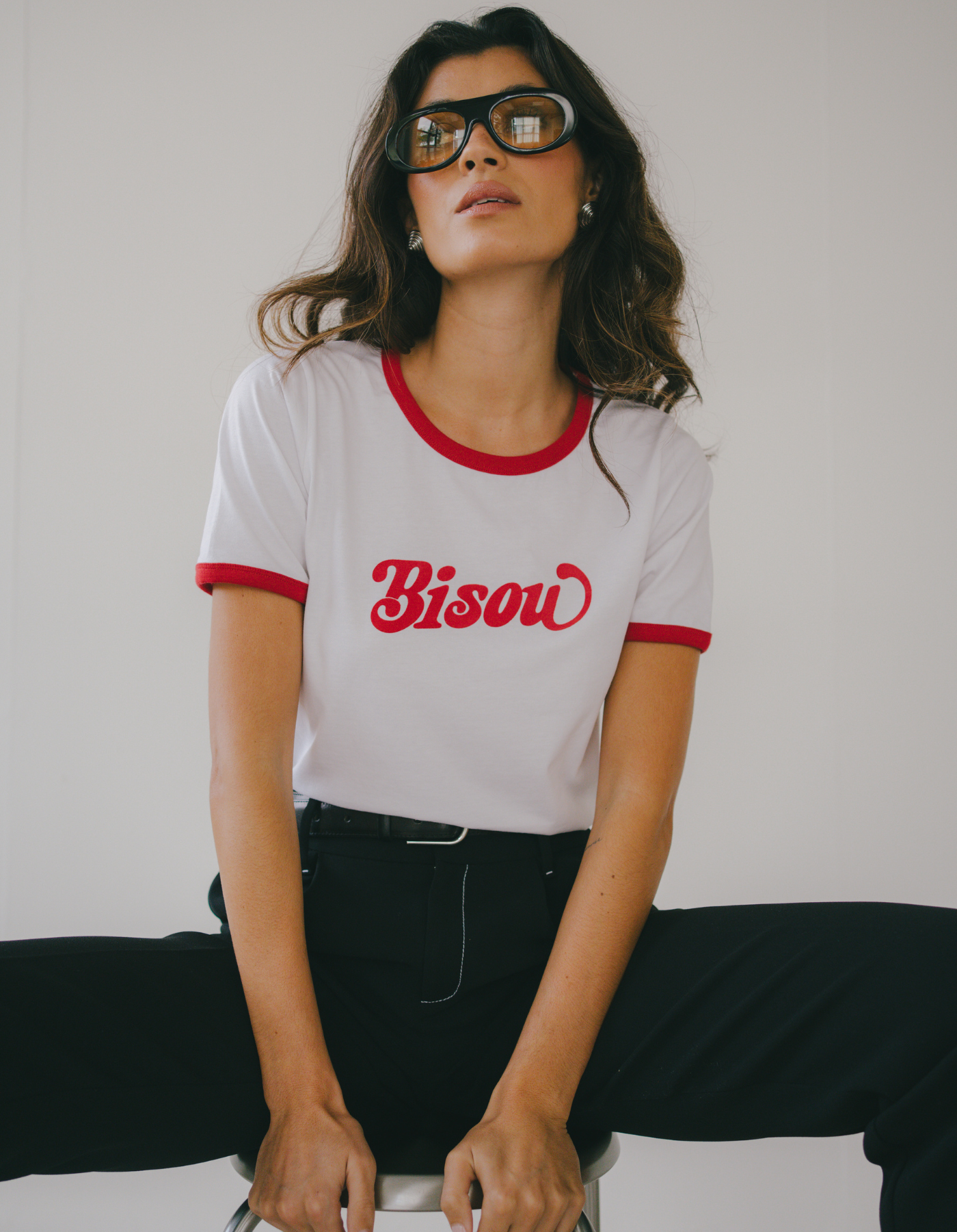 Women's Graphic Ringer Tee with Bisou red Print - Le Mot
